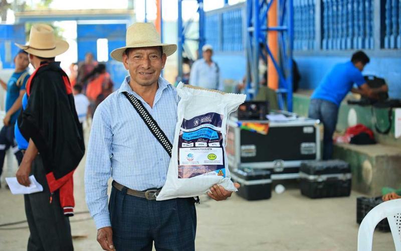 Impulsan la seguridad alimentaria con semillas mejoradas