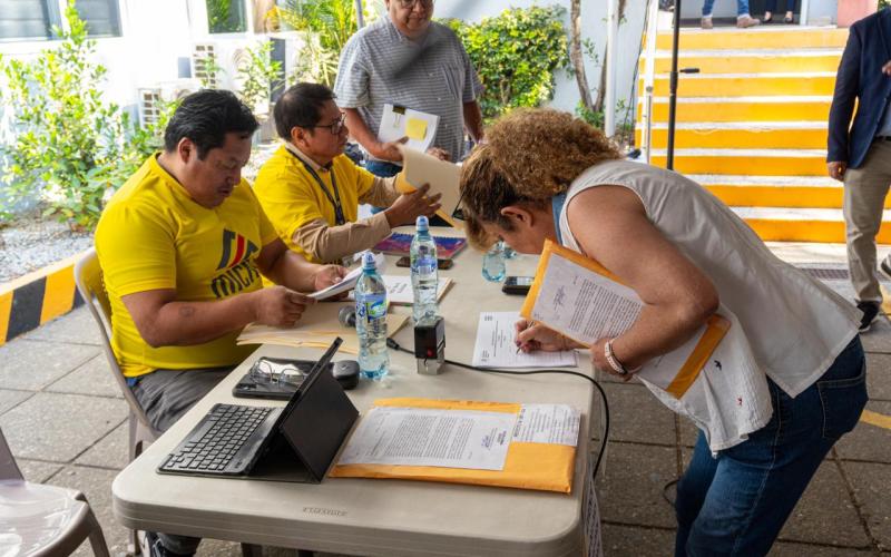 PROCESOS DE CONTRATACIÓN TRANSPARENTES 