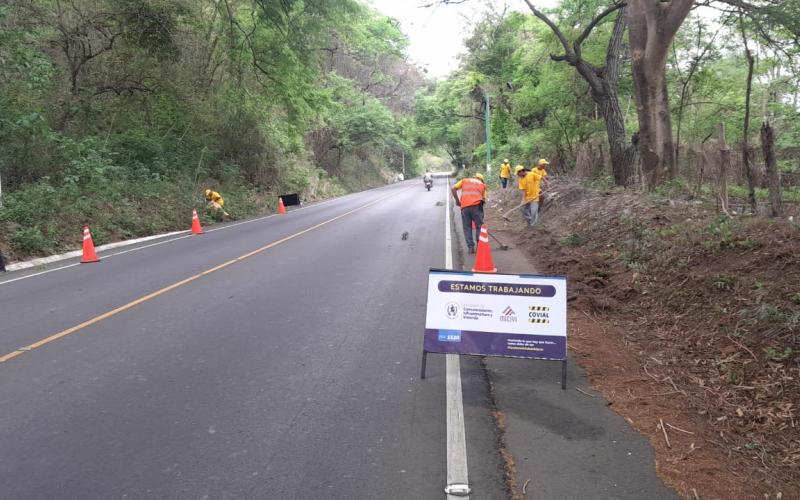 Limpieza en carreteras inician luego de procesos transparentes de contratación 