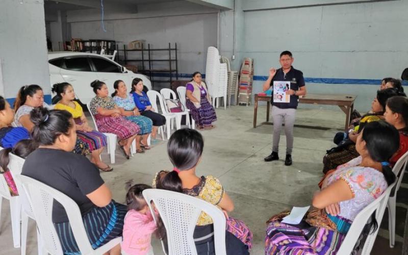 Imparten taller de higiene y lavado de manos en San Pablo La Laguna