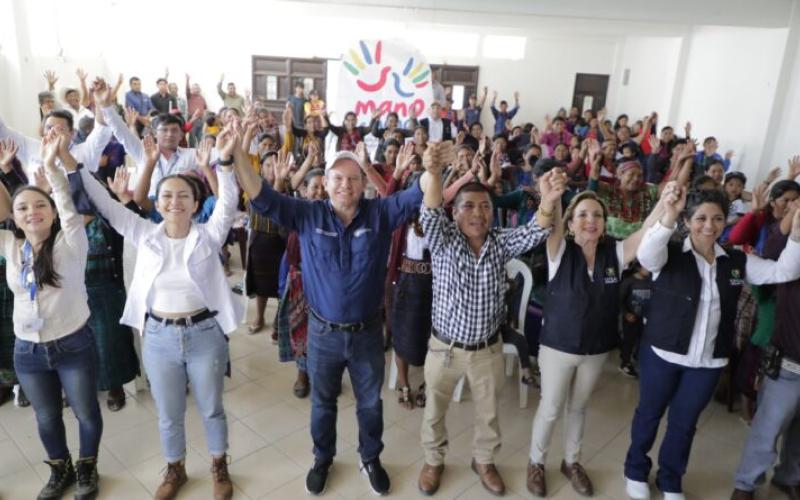 Arranca implementación de Mano a Mano en San Gaspar Ixchil