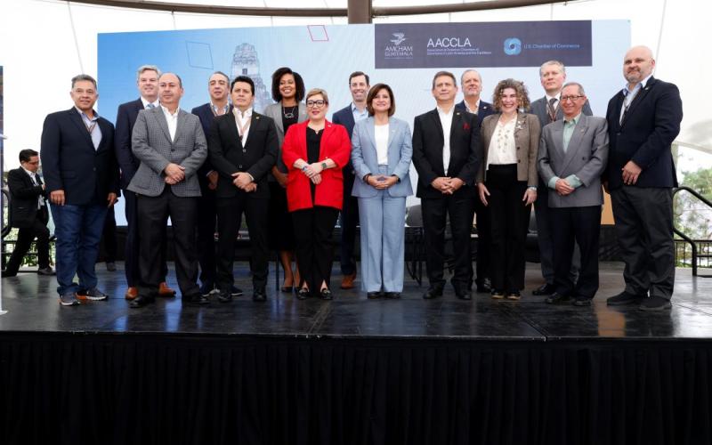 Vicepresienta Karin Herrera participa en foro Business Future Of The Americas 2024 AMCHAM 