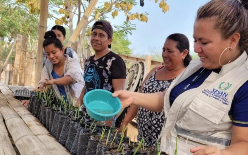 Implementan vivero de Ixbut en El Jícaro para fomentar la lactancia materna