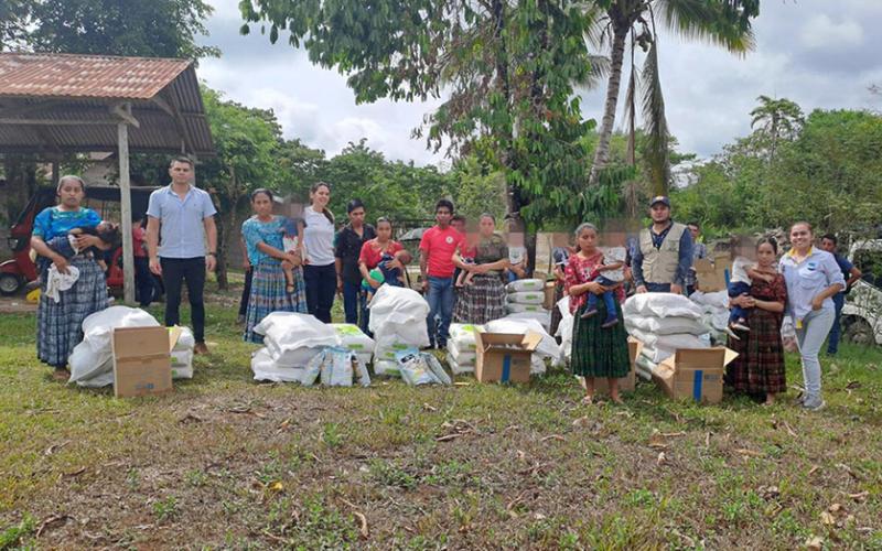 Entregan alimentos a familias de niños y niñas con desnutrición aguda