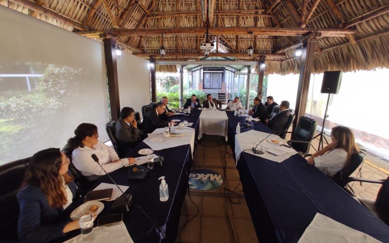 Forjan alianzas para la profesionalización del agro