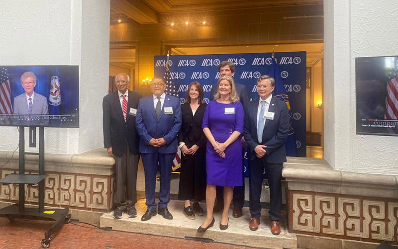 Ministro Estrada participó en presentación de proyecto VACS