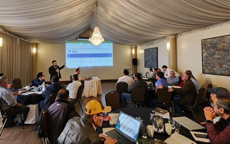 Avanza análisis de proyectos de riego para 2025