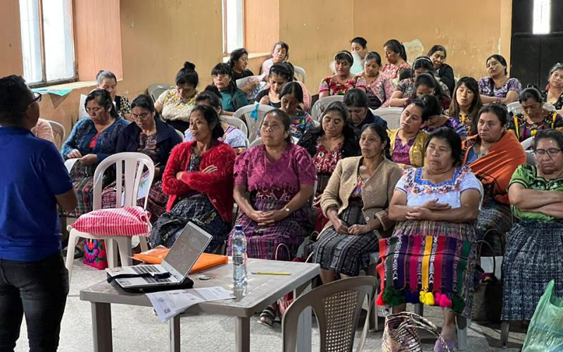 Emprendedoras de Sololá dan el primer paso para conformarse en asociación