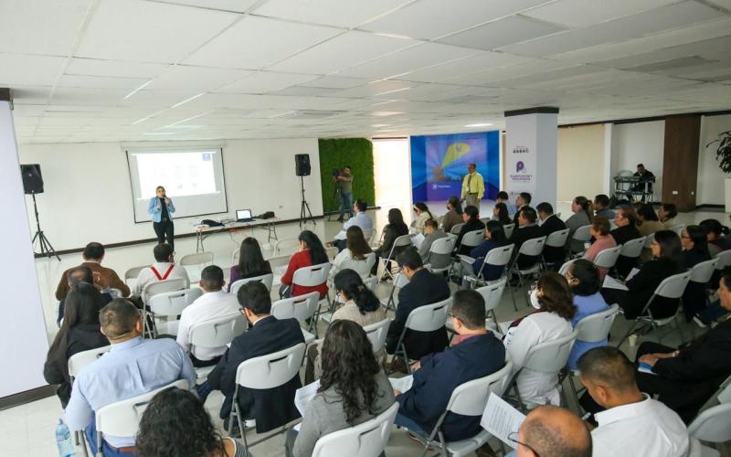 Capacitan a personal del Minfin sobre Declaración de Política Antisoborno