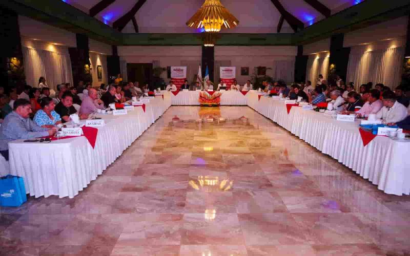 El Ministro de Comunicaciones, Infraestructura y Vivienda (CIV), Félix Alvarado, participó en la Convención Anual de Filiales y Gremiales Departamentales, actividad liderada por la Cámara de Comercio de Guatemala (CCG).