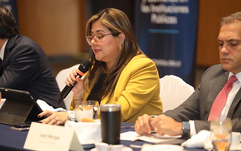 La Directora se refirió a los desafíos del servicio civil en Guatemala.