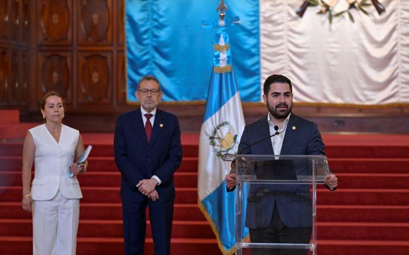 Conferencia de Prensa Semanal