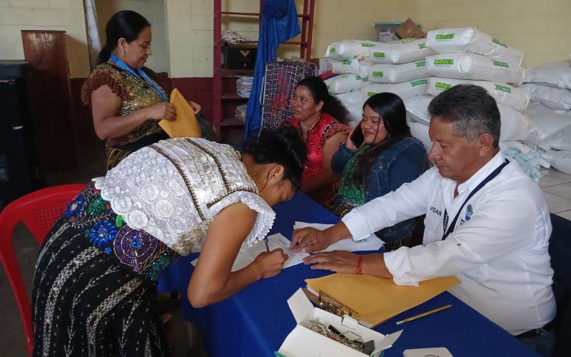 Nueva jornada de entrega de alimentos