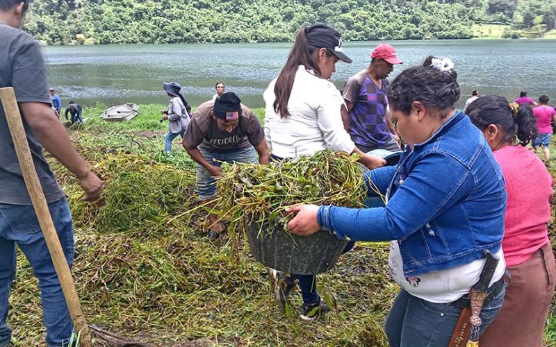 Verifican proyectos comunitarios para impulsar el desarrollo rural