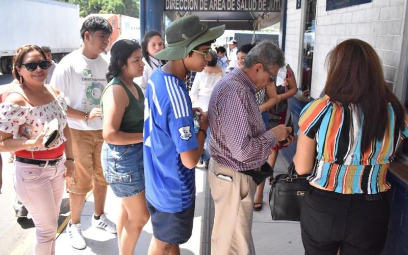 Migración ha realizado el chequeo ágil y eficaz, efectuando más de 100,000 registros migratorios de salvadoreños