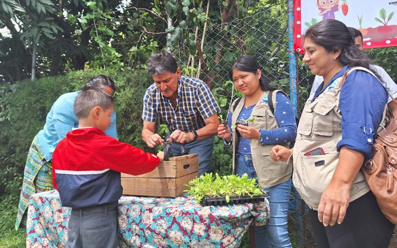 En Villa Nueva ofrecen capacitación acerca de Huertos Escolares Pedagógicos