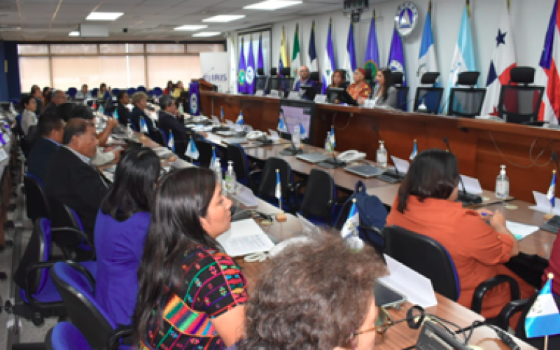 Celebran conversatorio para socializar la Política Migratoria de Guatemala en el Parlacen