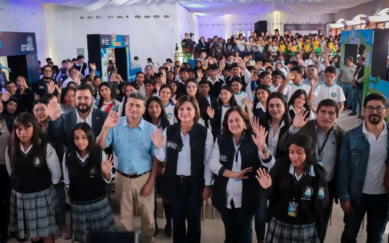 Inauguran el primer Club de Ciencias en Cobán