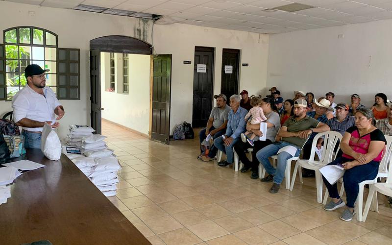 Entregan semillas de maíz en Ipala