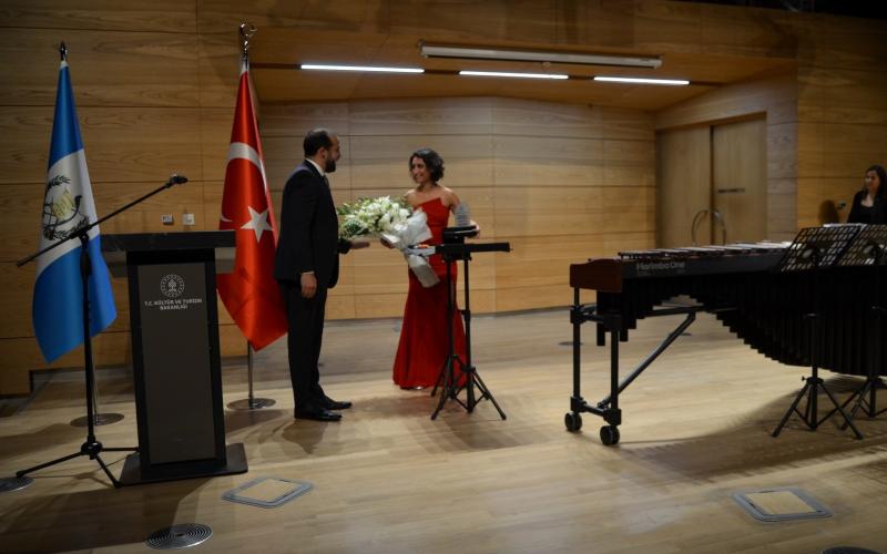 comunicado del Minex