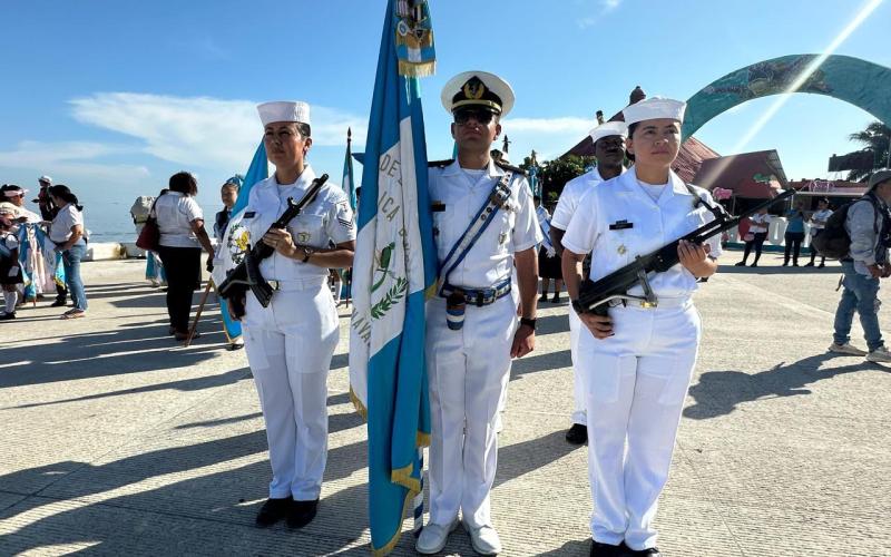 Ejército de Guatemala se une a la celebración de las fiestas de independencia.
