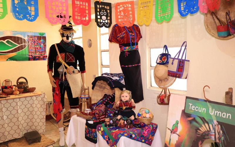 IGN gana concurso de altares cívicos