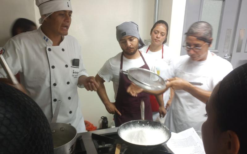 Ofrecen capacitación para la elaboración de nuggets de tilapia