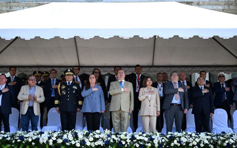 Presidente Bernardo Arévalo y Vicepresidenta Karin Herrera