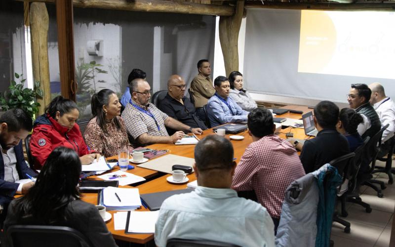 Dan seguimiento al Sistema de Gestión de Solicitudes de Asistencia Alimentaria