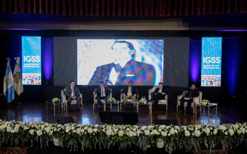 Foro Salud Pos Revolución 