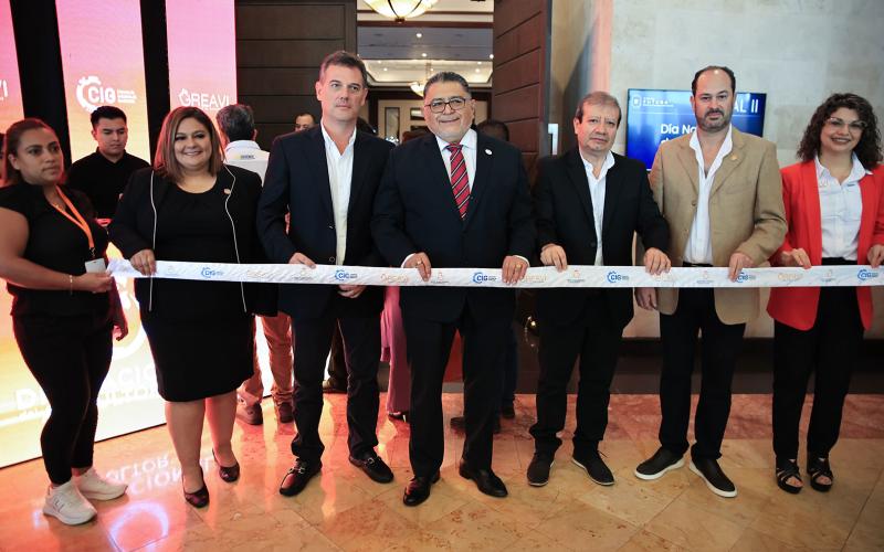 Inauguran III edición del Día Nacional del Avicultor 