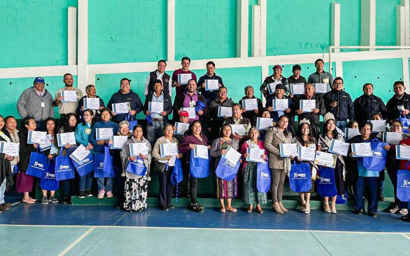 Manejo integrado de la mosca de la fruta es vital para la protección de los cultivos