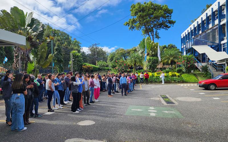 Se activan protocolos de emergencia por sismo