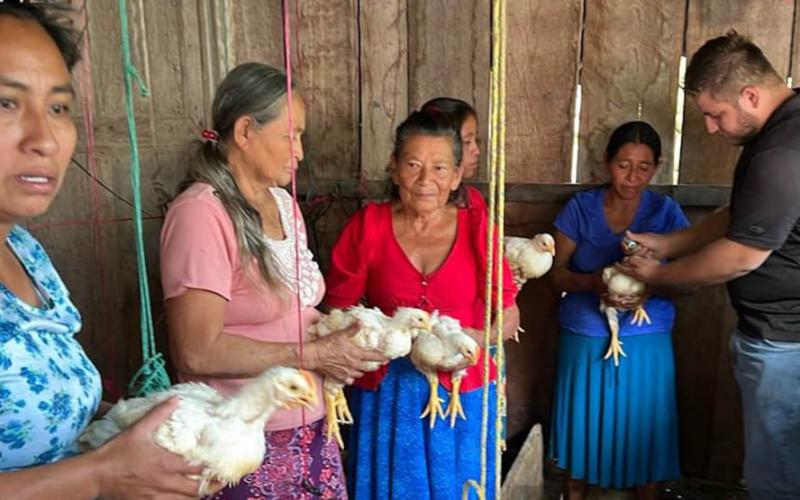 Brindan asistencia técnica a comunidades de la zona de adyacencia