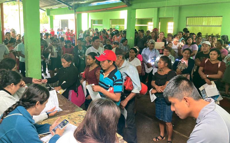 Familias de El Progreso y Jutiapa reciben Alimentos por Acción