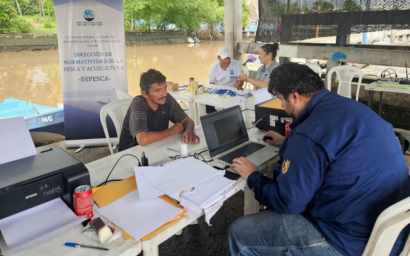 Jornadas de registro identifican 600 pescadores del litoral pacífico