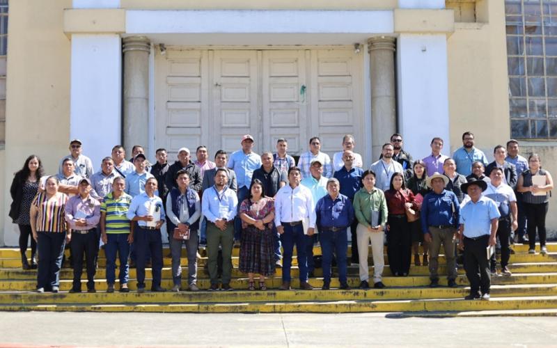 CIV impulsa taller para fortalecer la infraestructura vial municipal