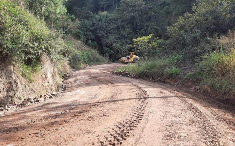 Camino de Joyabaj luce renovado