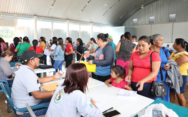 Bono Campesino beneficia a los agricultores peteneros