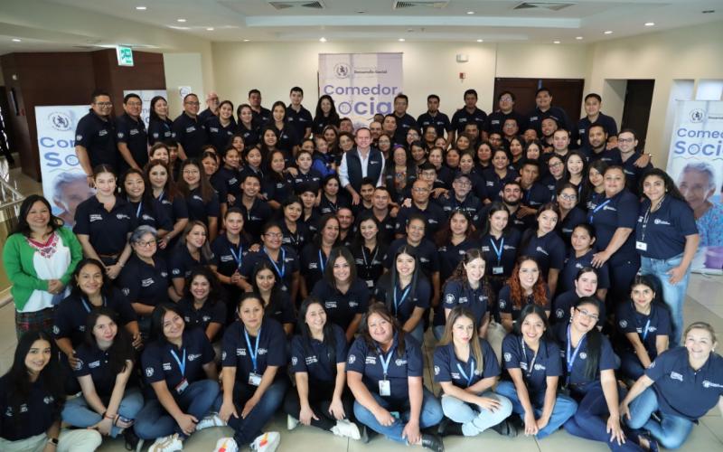 CAPACITACIÓN A PERSONAL DE COMEDORES SOCIALES 