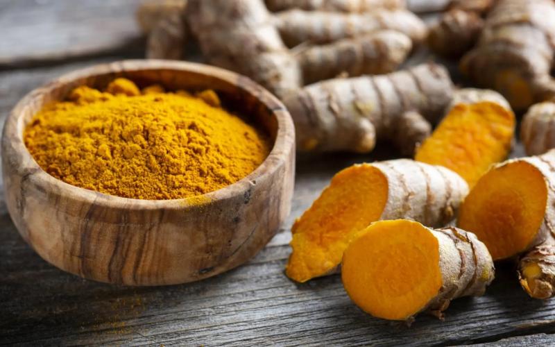 La cúrcuma posee propiedades antiinflamatorias y antioxidantes