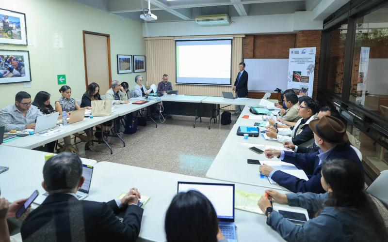 Técnicos formados en temas de mercadeo de café