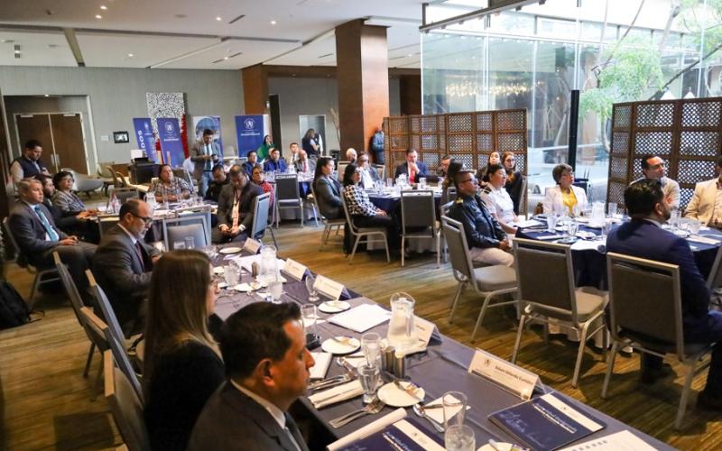 Avanza iniciativa para normar actividades portuarias que mejoren las inversiones públicas y privadas