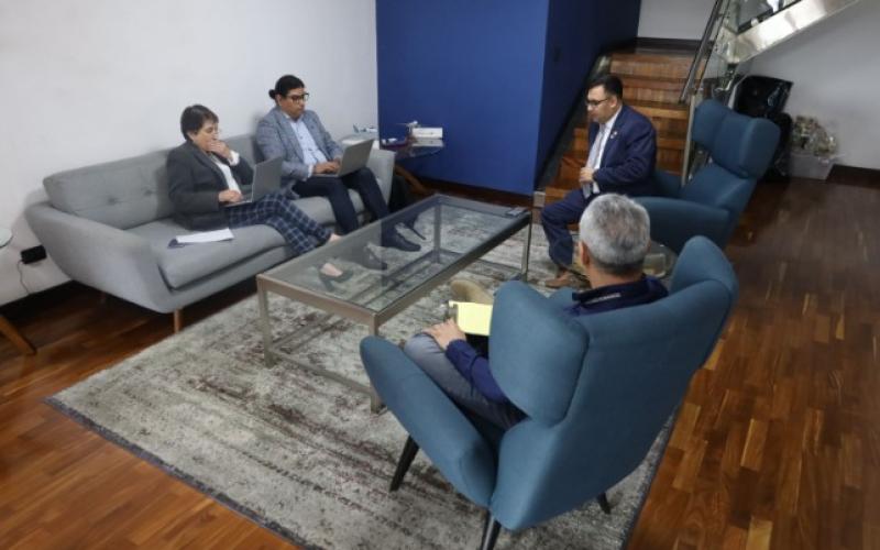 Mejoras en el transporte público son analizadas por autoridades de CIV y PDH