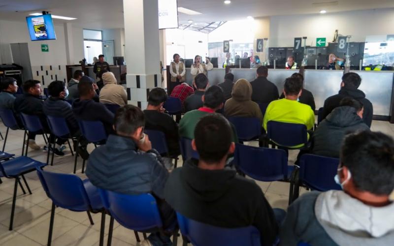 Gobierno implementará centro de registro y seguimiento para personas migrantes retornadas