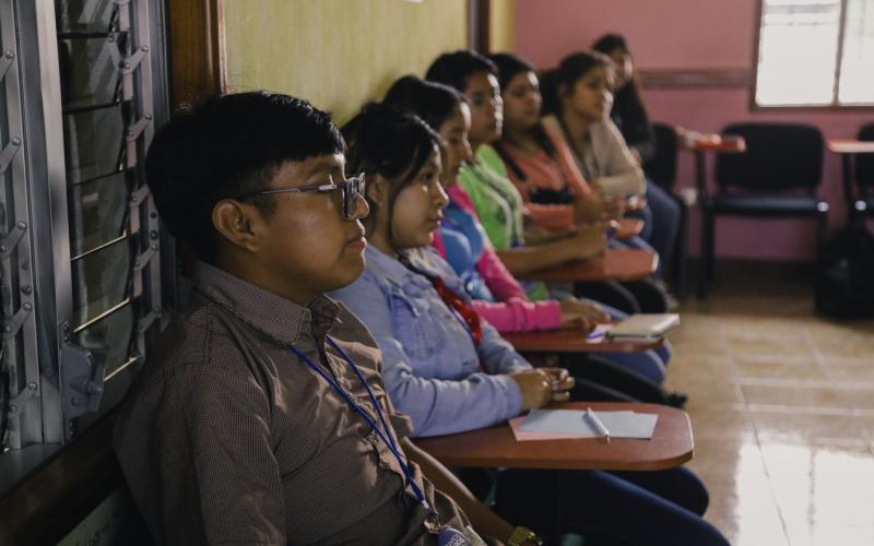 En Casa Joven las y los adolescentes encuentran servicios de educación, atención psicosocial y también para su familia.