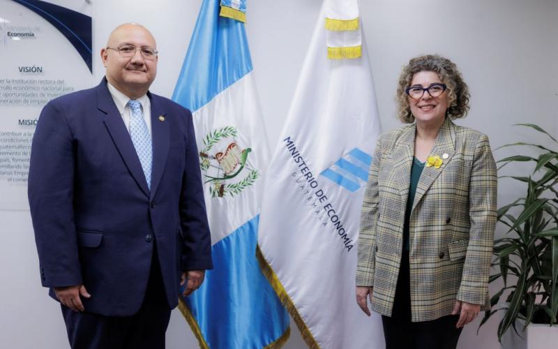 Su llegada representa un gran aporte para fortalecer la gestión económica del país y avanzar hacia un futuro más próspero y sostenible.