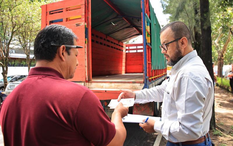 Jornada de emisión y renovación de licencias sanitarias de transporte en Petén