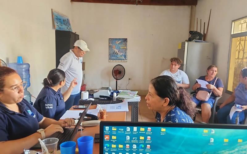 Registran a 167 pescadores artesanales en Champerico, Retalhuleu 