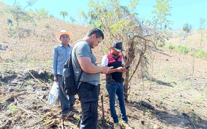 Verifican área para impulsar sistema de riego por goteo en Chiquimula